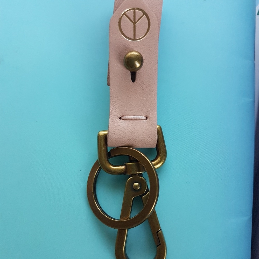 NWOT Madewell Icon leather keyfob + Bien Fait bag